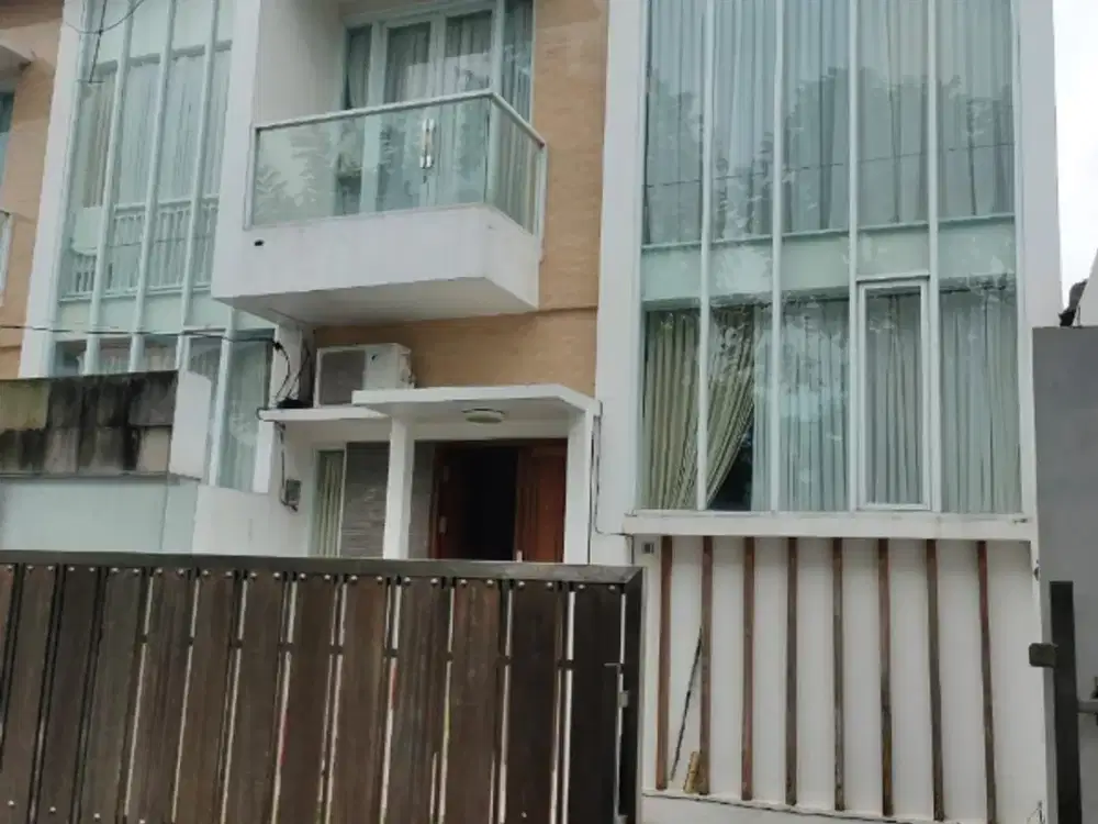 Rumah Modern Minimalis Jimbaran Bali