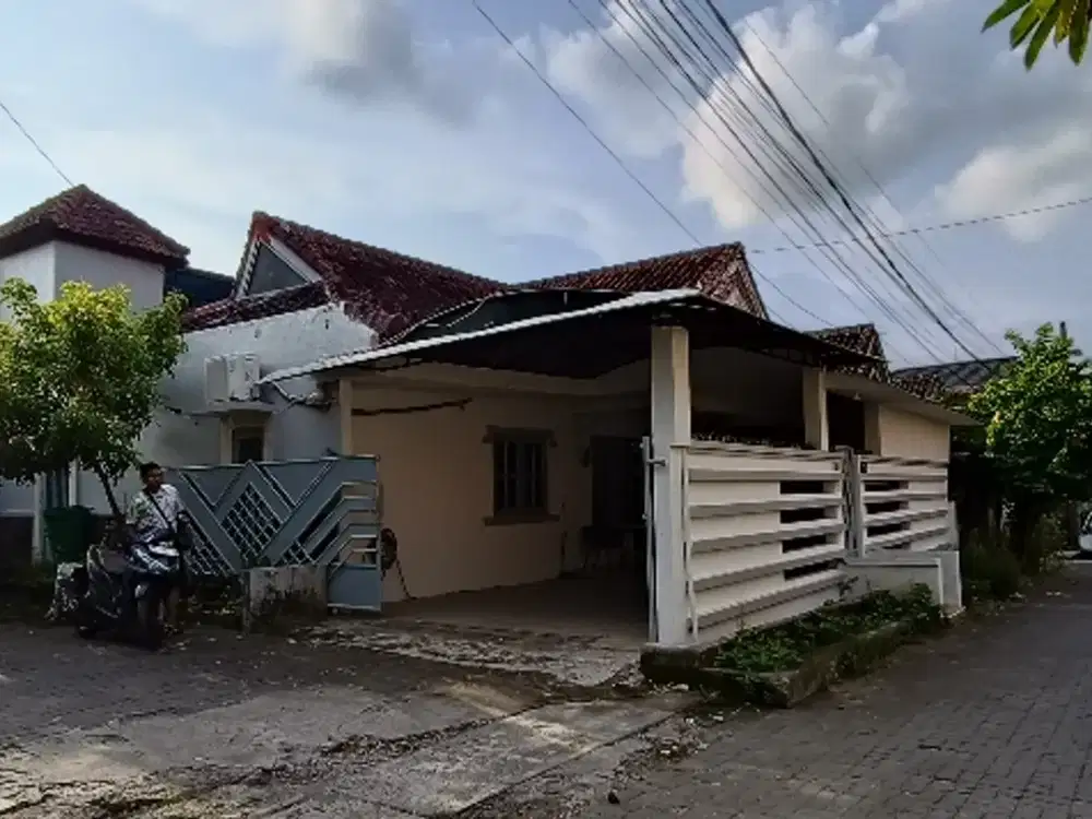 Rumah Cantik strategis Bougenville Taman Griya  Jimbaran  Bali