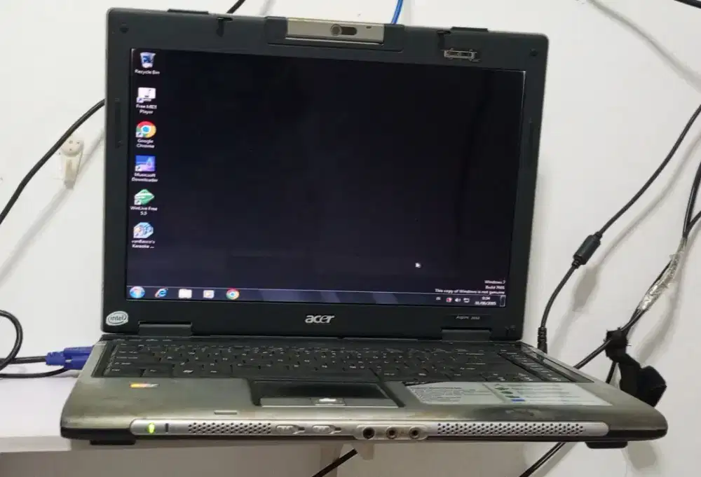 Laptop Acer Aspire Clrn No Hdd normal no batt spk sember bs pk Spk ext