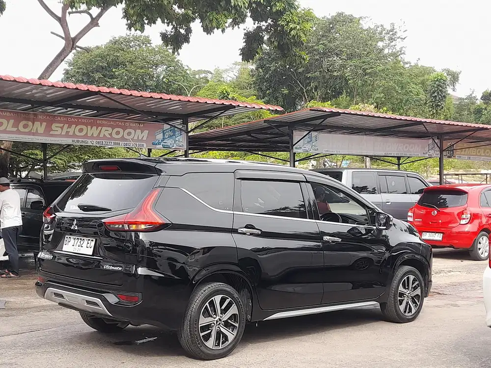 MITSUBISHI XPANDER ULTIMETE AUTOMETIC PAJAK HIDUP PLAT BARU TANGAN 1
