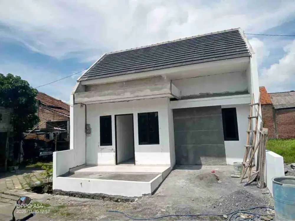 rumah siaphuni dekat SMP 34 pedurungan