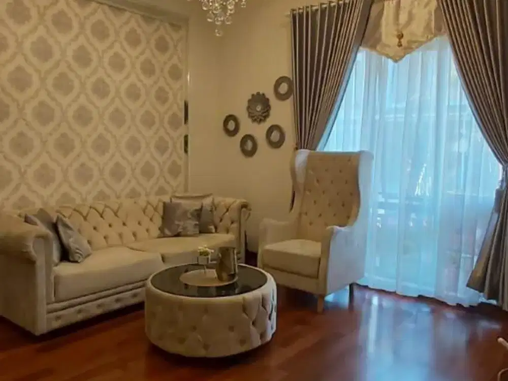 Rumah Full Furnished di Buah Batu Square