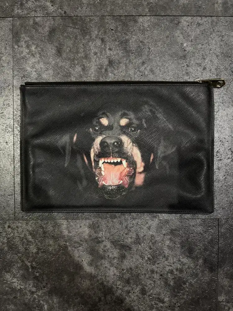 Clutch cowo  Given ORI