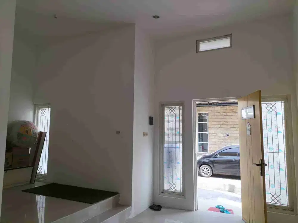 Dijual Rumah Terawat Posisi Hook Siap Huni Jl. RUNGKUT BARATA SURABAYA
