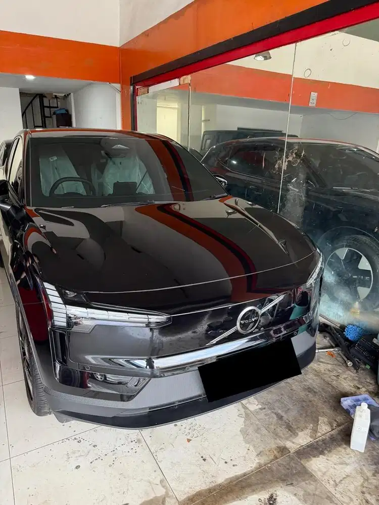 (LIKE NEW) Volvo EX30 Plus listrik seperti baru