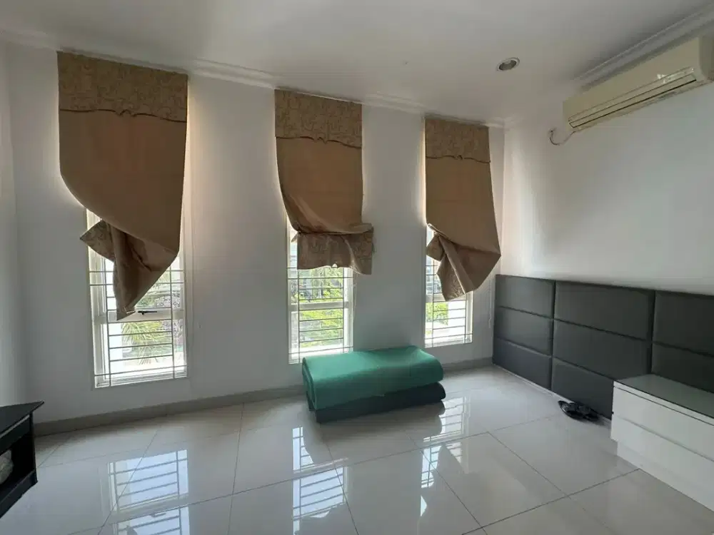 RUMAH DI LAYAR PERMAI!