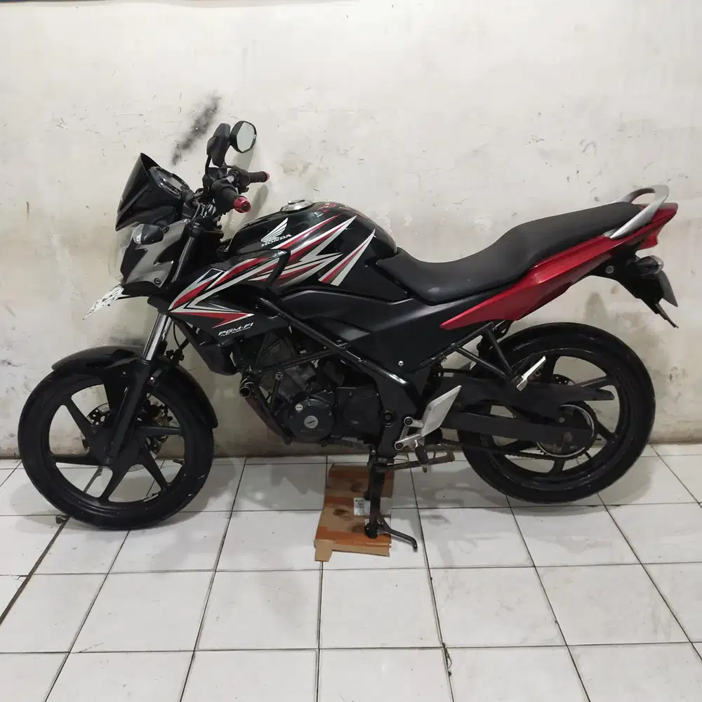 Honda CB150R 2013 Orisinil mesin Aluss Lengkap Bagus