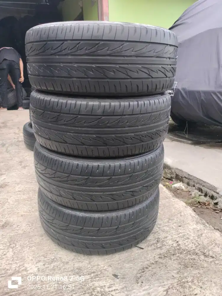 Jual ban mrek Bridgestone techno sport 225 45 R17 4pcs mulus