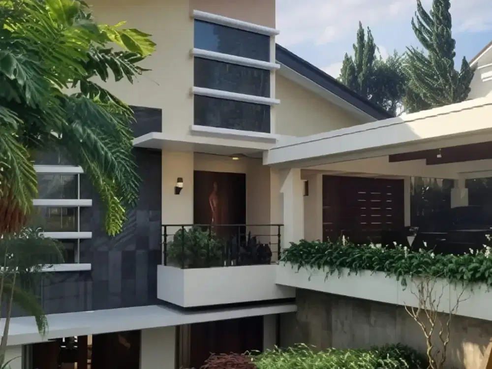 Villa Mewah di Mainroad Raya Resort Dago Pakar Bandung  View Lapangan Golf