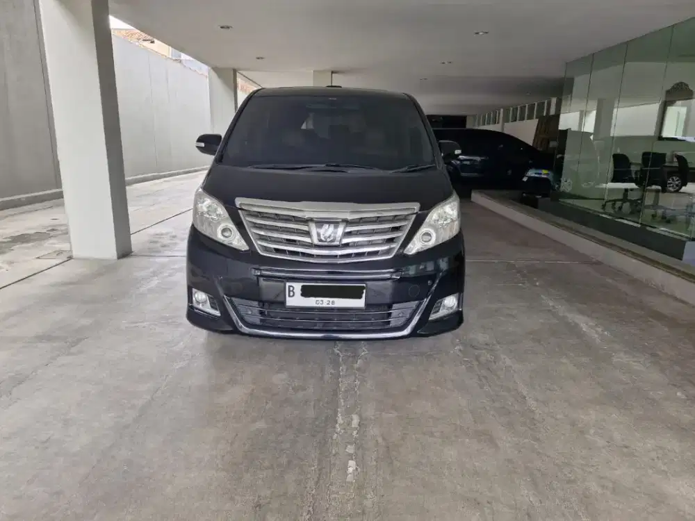 Toyota Alphard 2.4 G (2013)