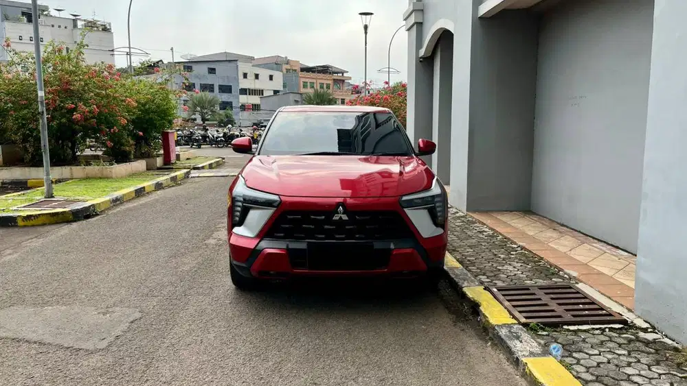 Mitsubishi Xforce X-Force Ultimate Merah 2024 Like New Low KM Record