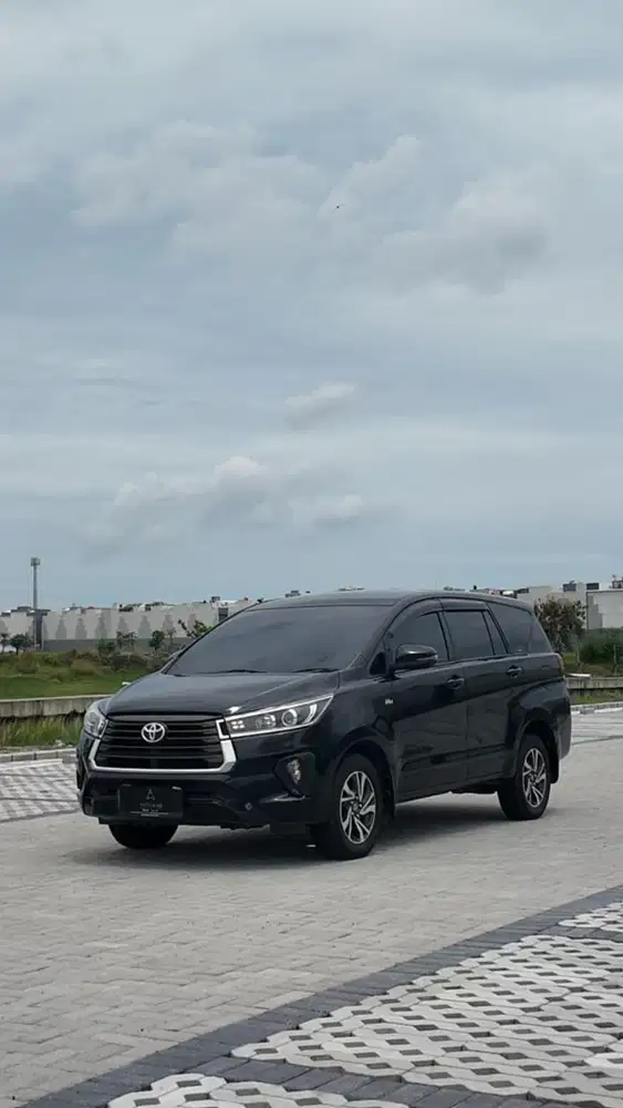 Toyota Innova Reborn V 2.0 AT 2021