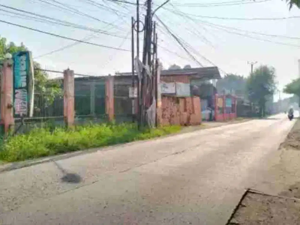 Disewakan Gudang Ex lapangan Futsal di Taman Sari Setu Bekasi