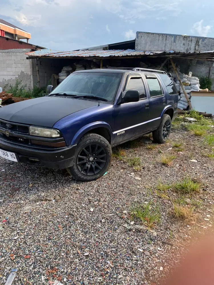 Opel Blazer 2000 Bensin