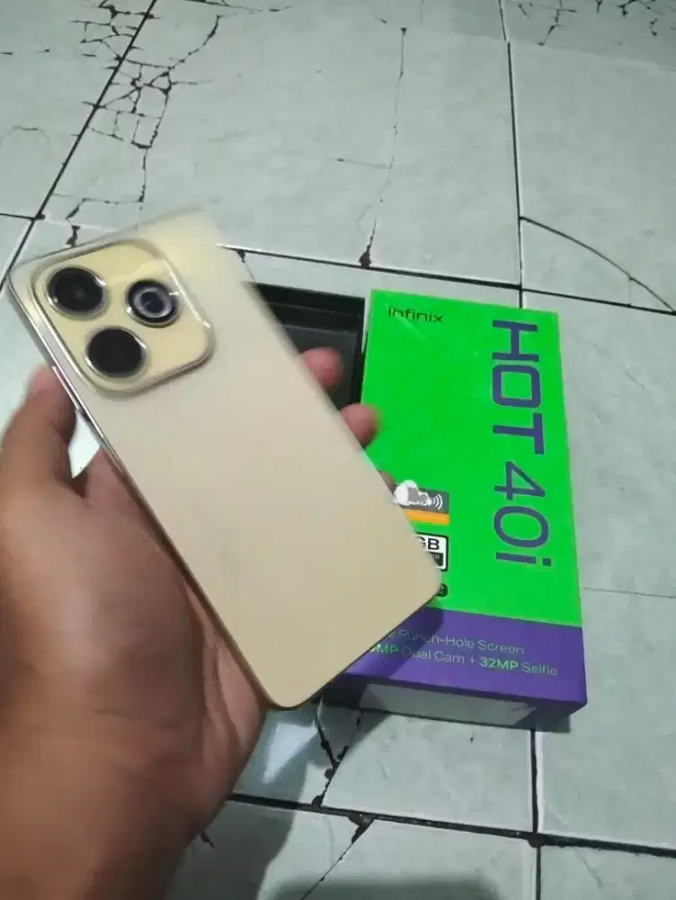 Hot 40i fullset ram 8/256