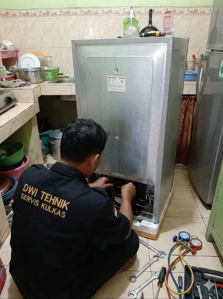 JASA SERVIS PANGGILAN KULKAS,FREESER