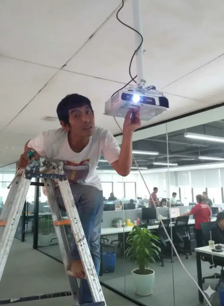 pasang & jual bracket buat gantungan proyektor infocus di plafon beton