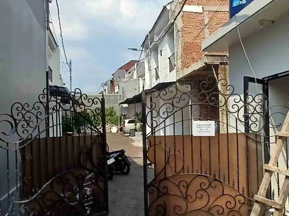 di jual rumah baru 2 lantai lokasi trategis bebas banjir di jagakarsa