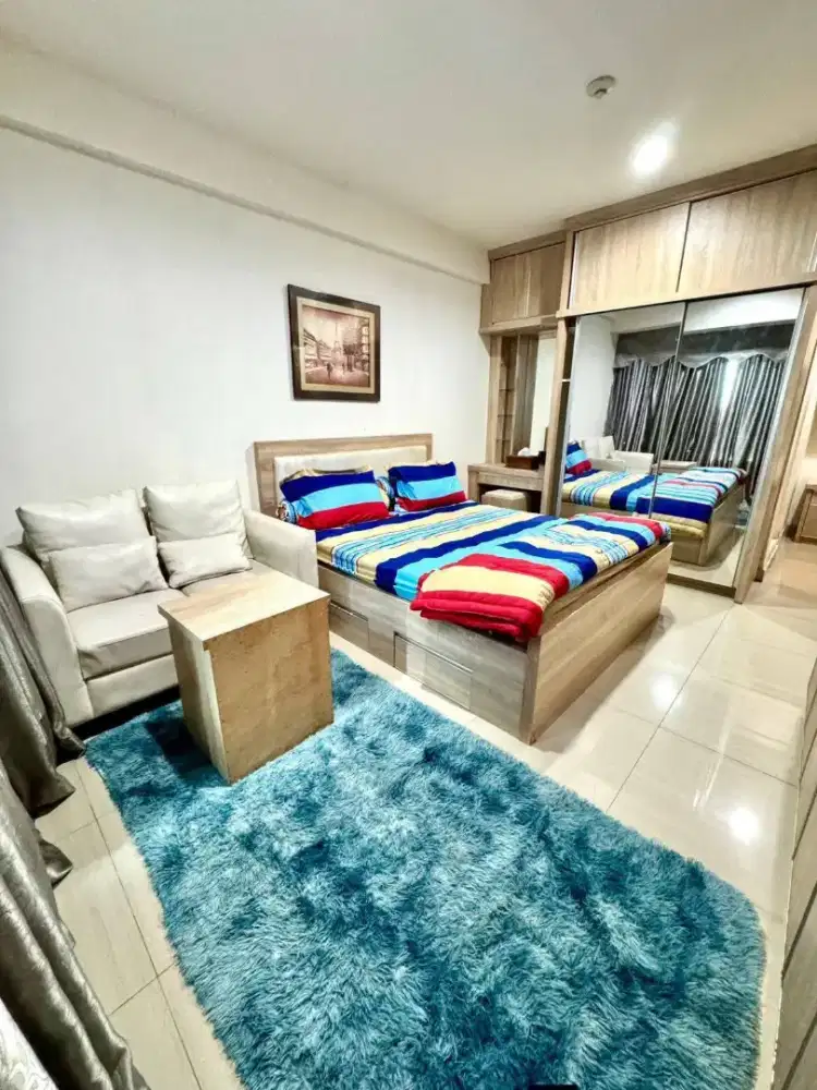 Sewa harian promo malam apartemen grand Kamala lagoon bekasi