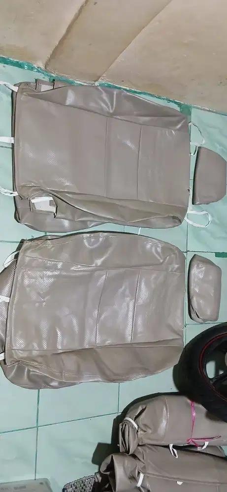 Sarung jok mobil cover jok mobil Avanza Xenia 2018 Bekas pakai