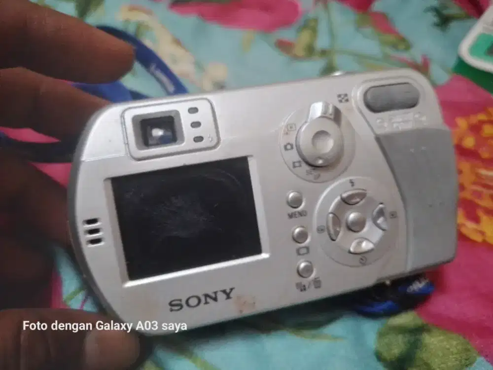 Kamera Digital Sony Jadul.Kondisi Matot