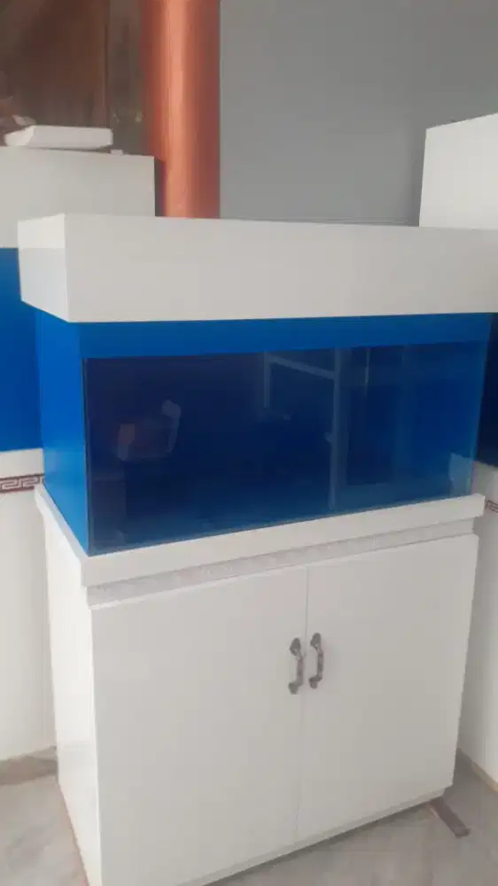 Aquarium dan kabinet
