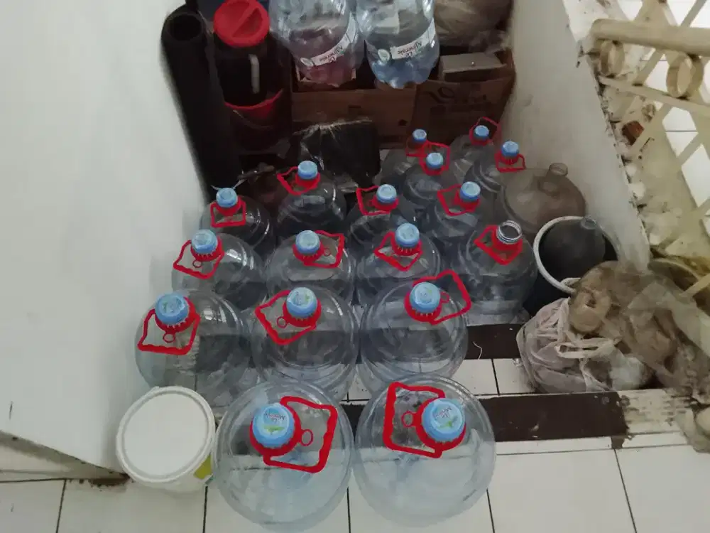 Botol leminerale besar borongan