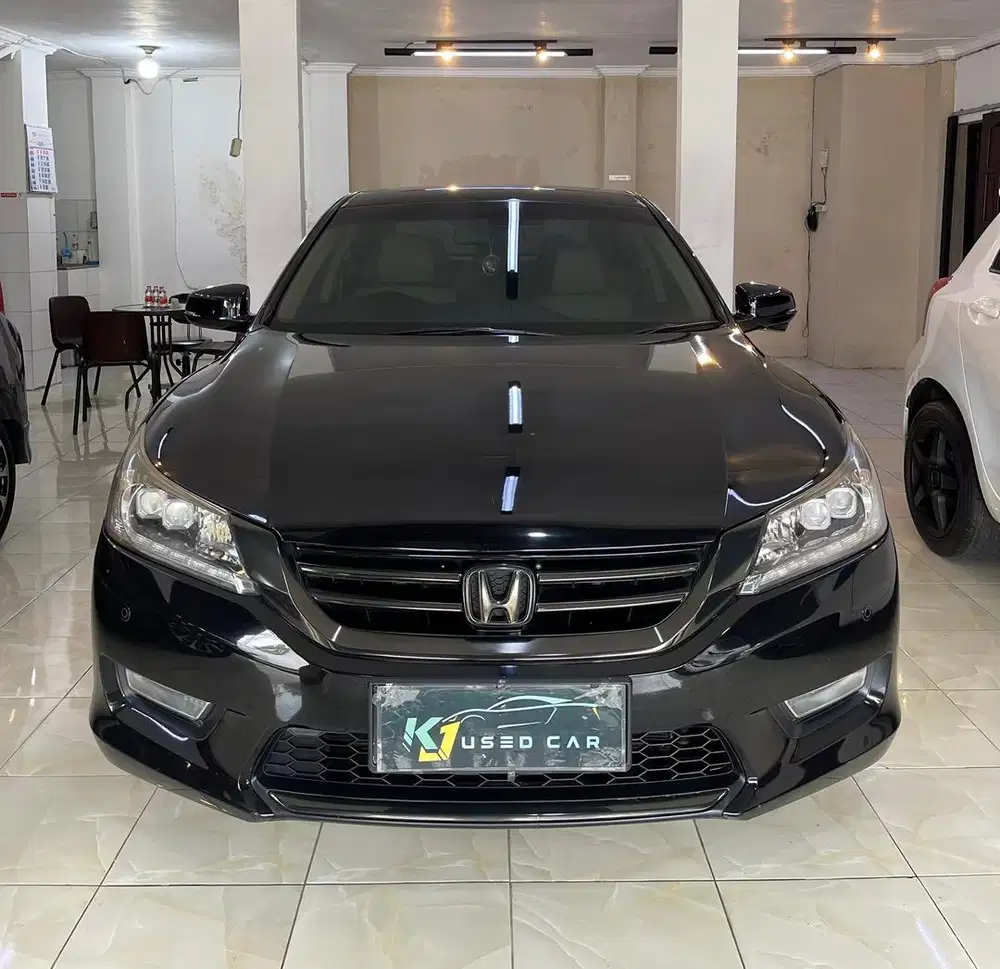 Honda Accord VTIL 2013 AT