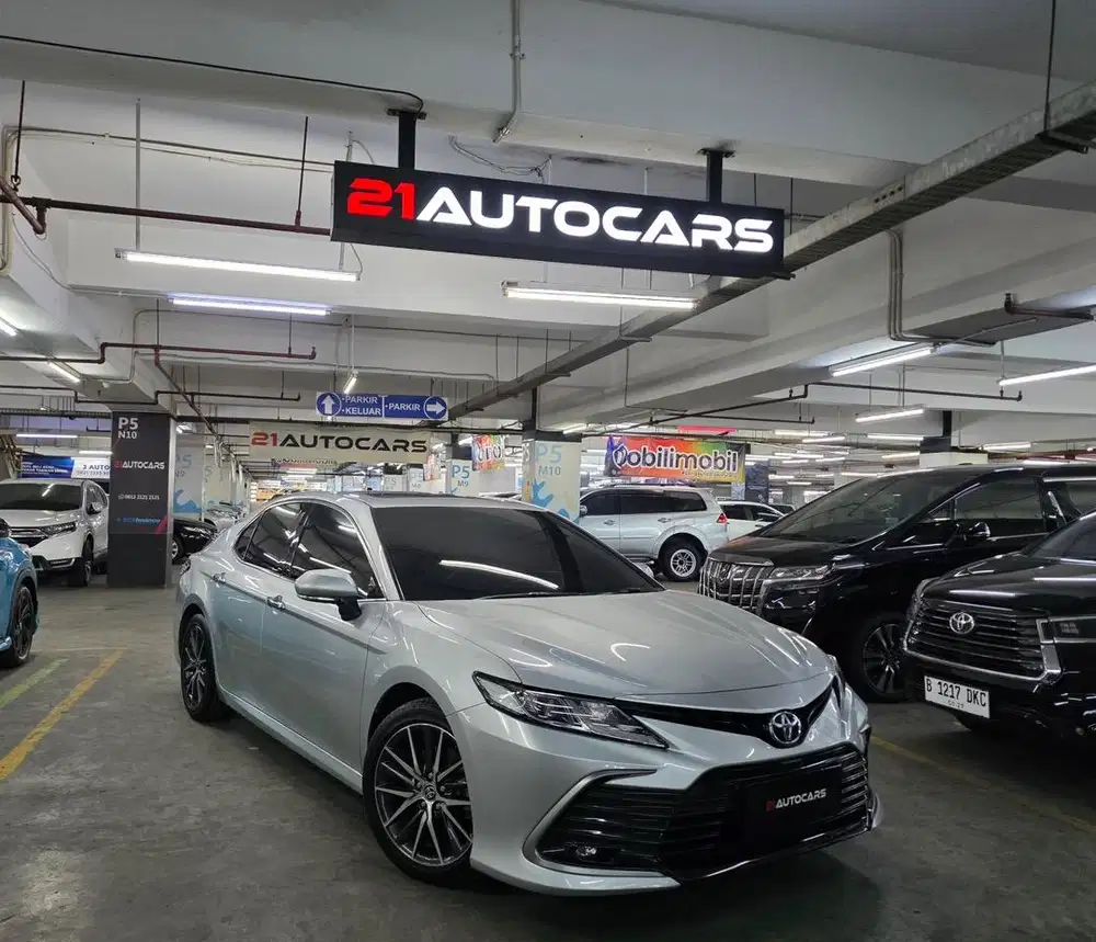 TOYOTA CAMRY 2.5 V AT 2022