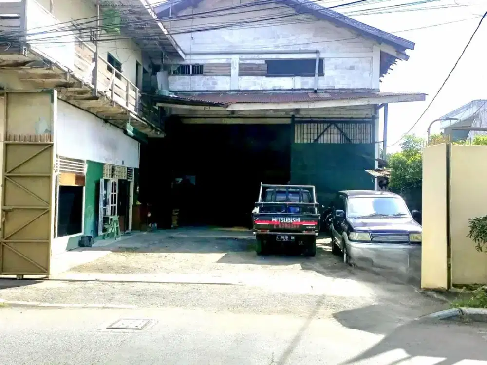 Turun Harg diJual gudang toko lokasi Jl Kyai Abdul Karim Rungkut
