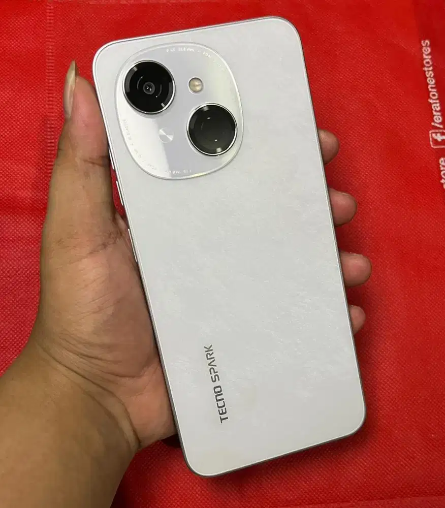 Tecno spark go 1 ram 4+4/128 Batangan