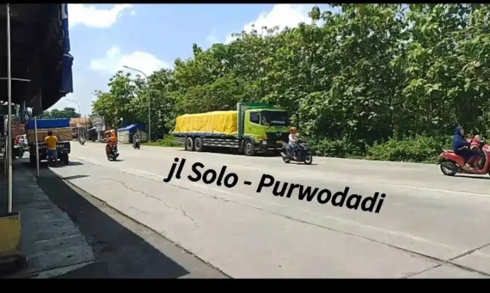 Tanah pinggir jl Solo Purwodadi