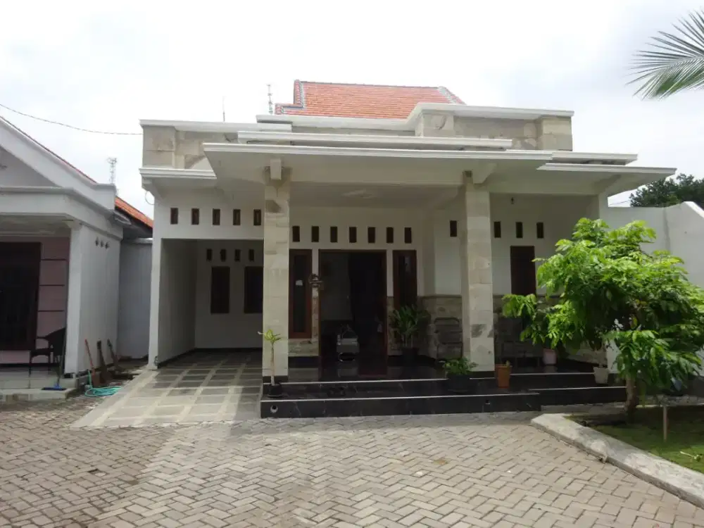 Dijual Rumah + Gudang Murah