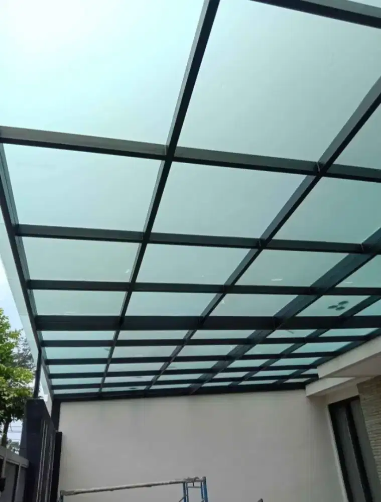 Kanopi atap kaca polos