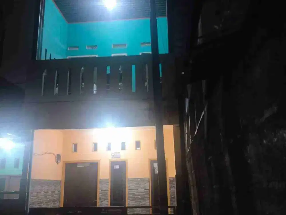 dijual rumah 2 lantai murah