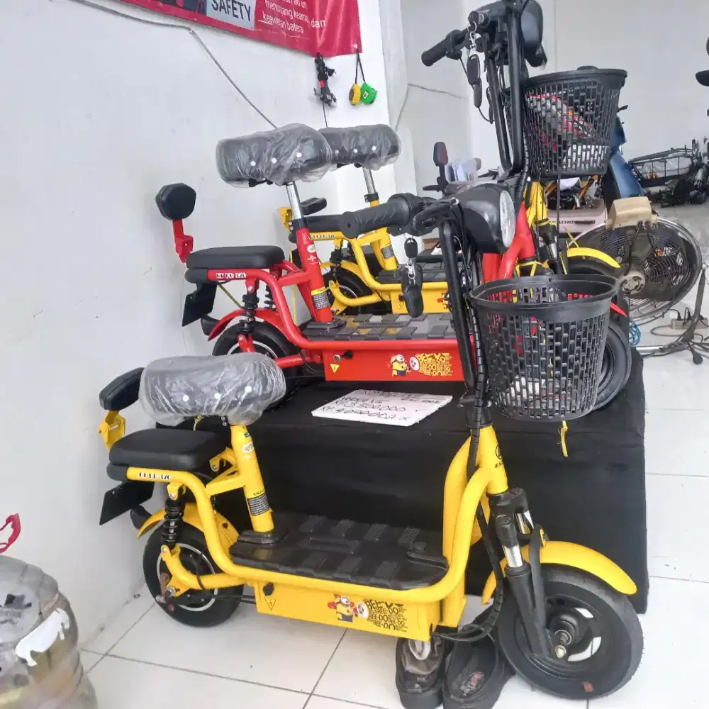 Sepeda listrik minion skuter 36volt12ah