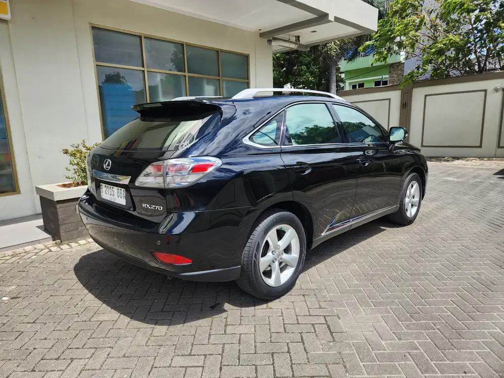 Lexus RX 270 2011 Bensin