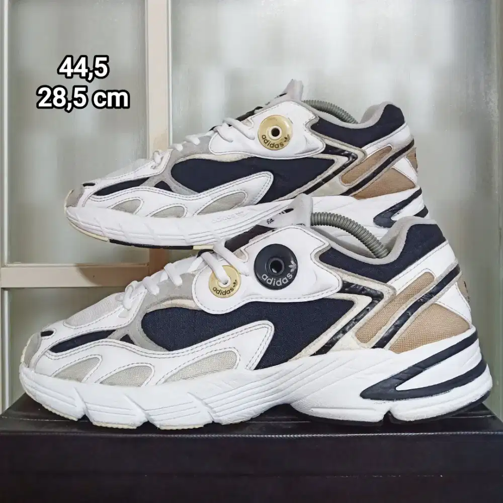 Adidas Astir Running