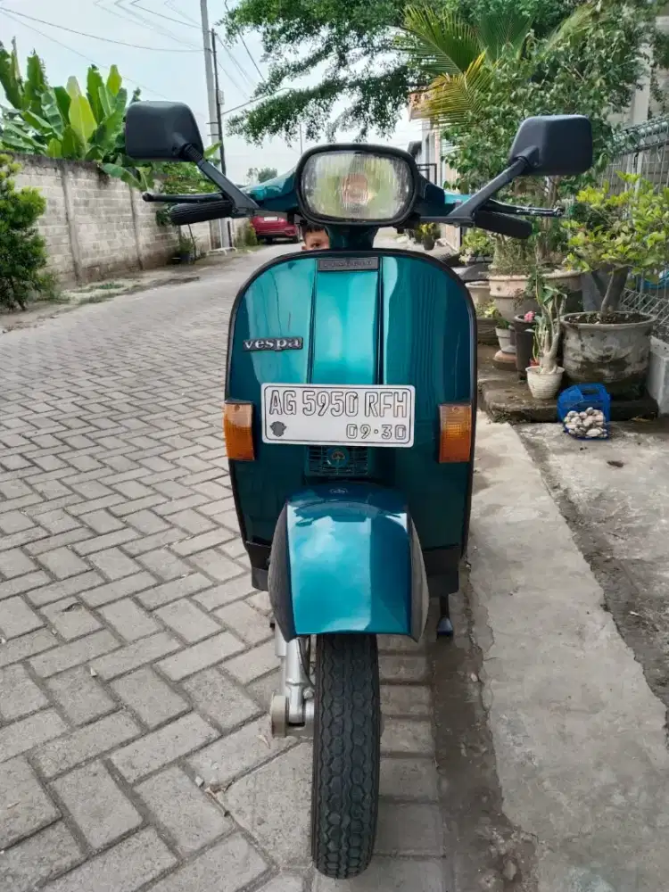 Vespa Exclusive 2 Thn 2002