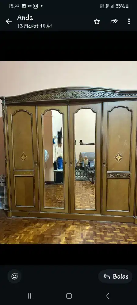 Lemari pakaian 4 pintu