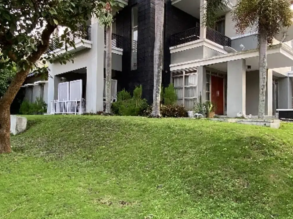 RUMAH KOTA BARU PARAHYANGAN VIEW DANAU CLUSTER EXCLUSIVE
