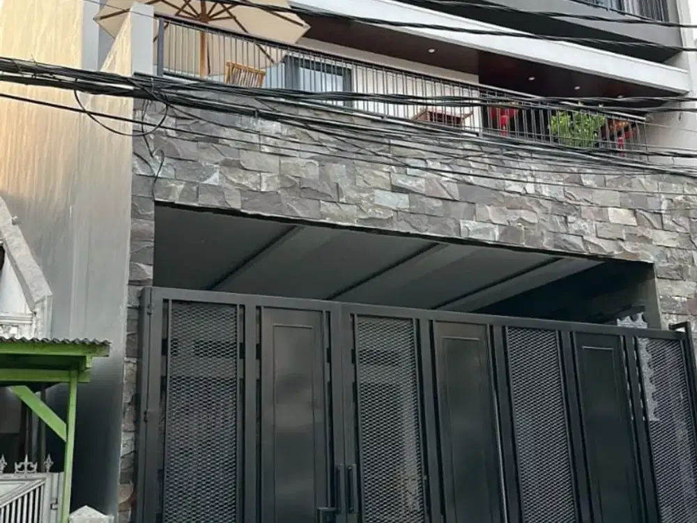 Dijual Rumah Muara karang 8 at Jakarta Utara