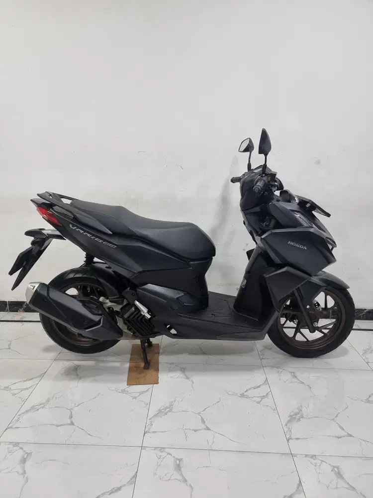KM 2 RB Honda New Vario 160 Keyless ESP CBS ISS 2025 Bln 1 Gress