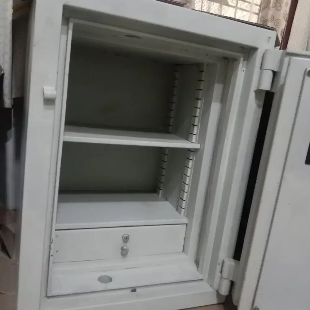 Brankas Solingen Hibrid  Dijual Hrg 5,8 jt