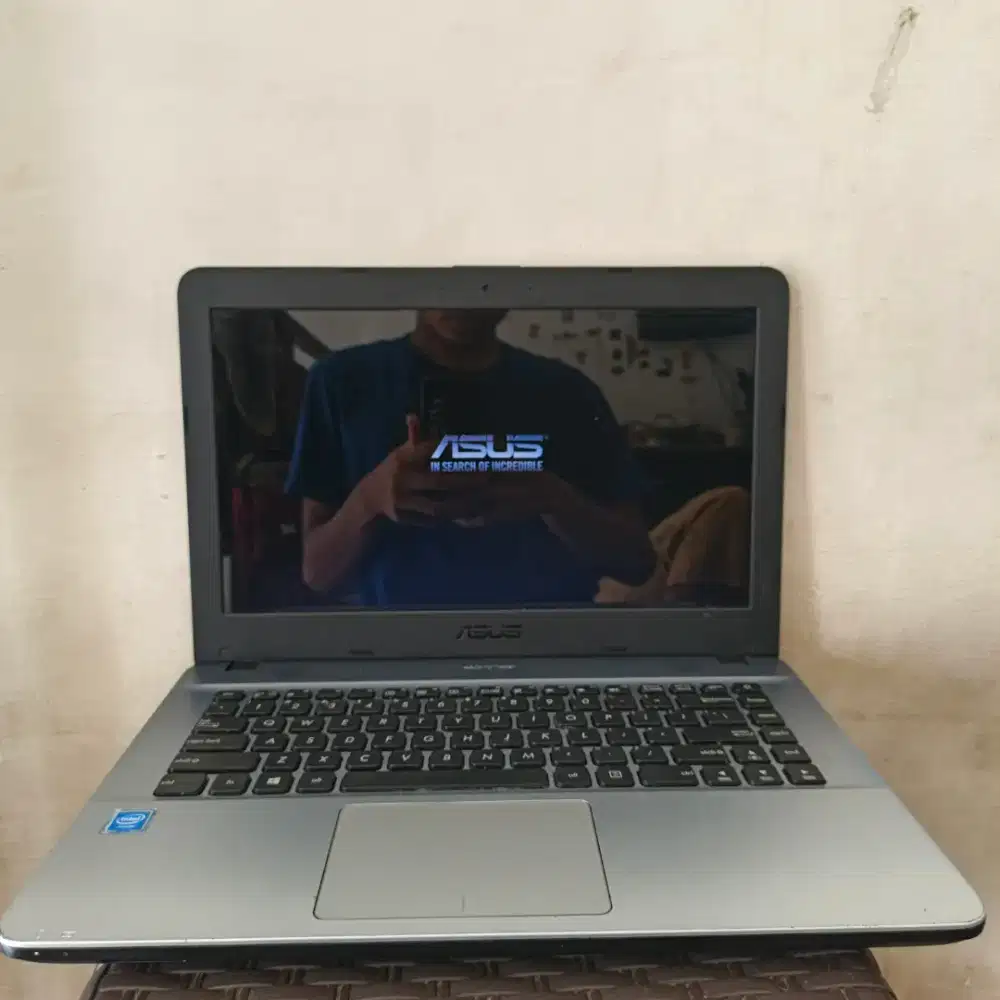 JUAL LAPTOP ASUS X441NA INTEL CELERON N3350 RAM4GB HDD500GB WIN10 HOME