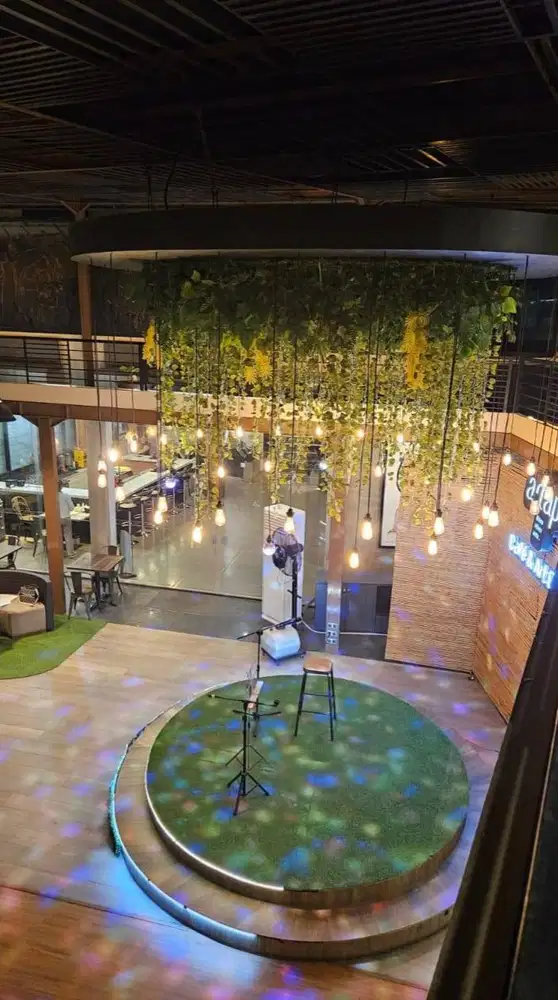 DI SEWAKAN GEDUNG KOMERSIAL LANTAI 3 MERR DAN ADA LIFT