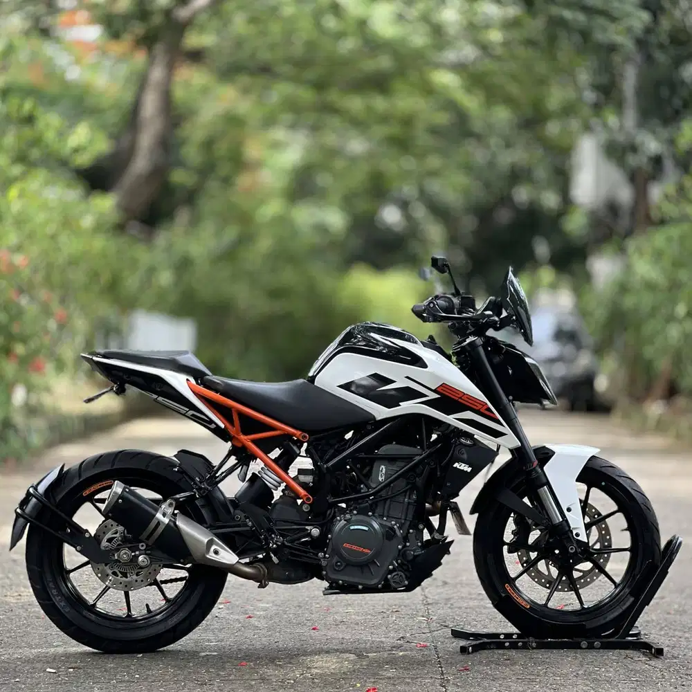 KTM DUKE 250 ABS 2019 PUTIH KM LOW SIAP GASPOL