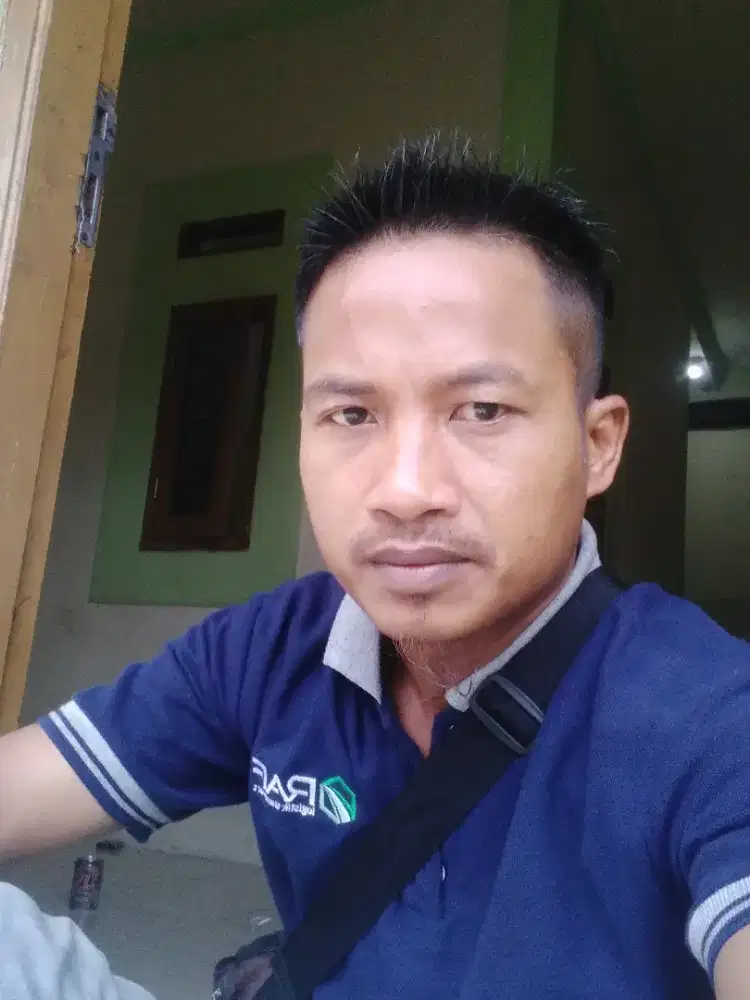 info cari kerja'n Driver pnya SIM B1 polos