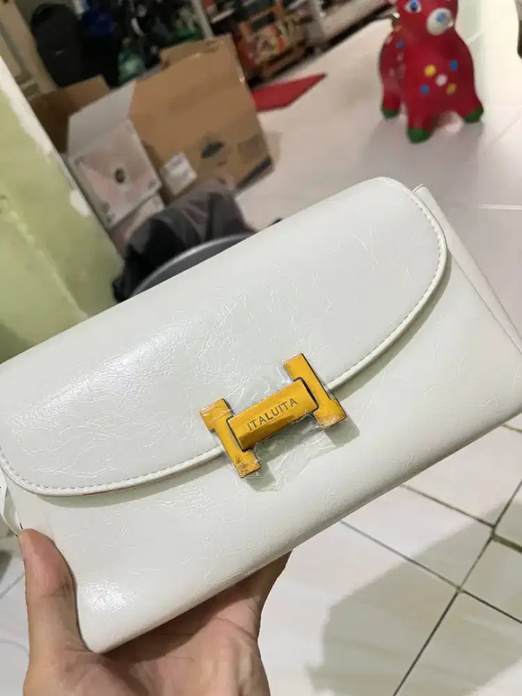 Tas Italuita Sling Bag Putih