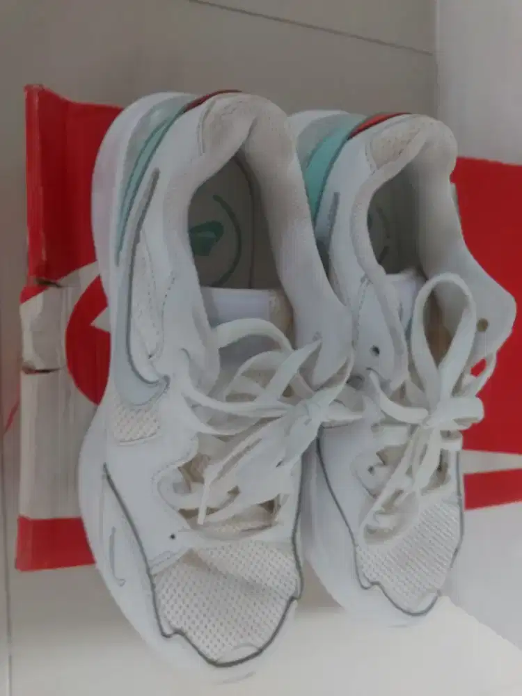 Sepatu Nike Joy ride